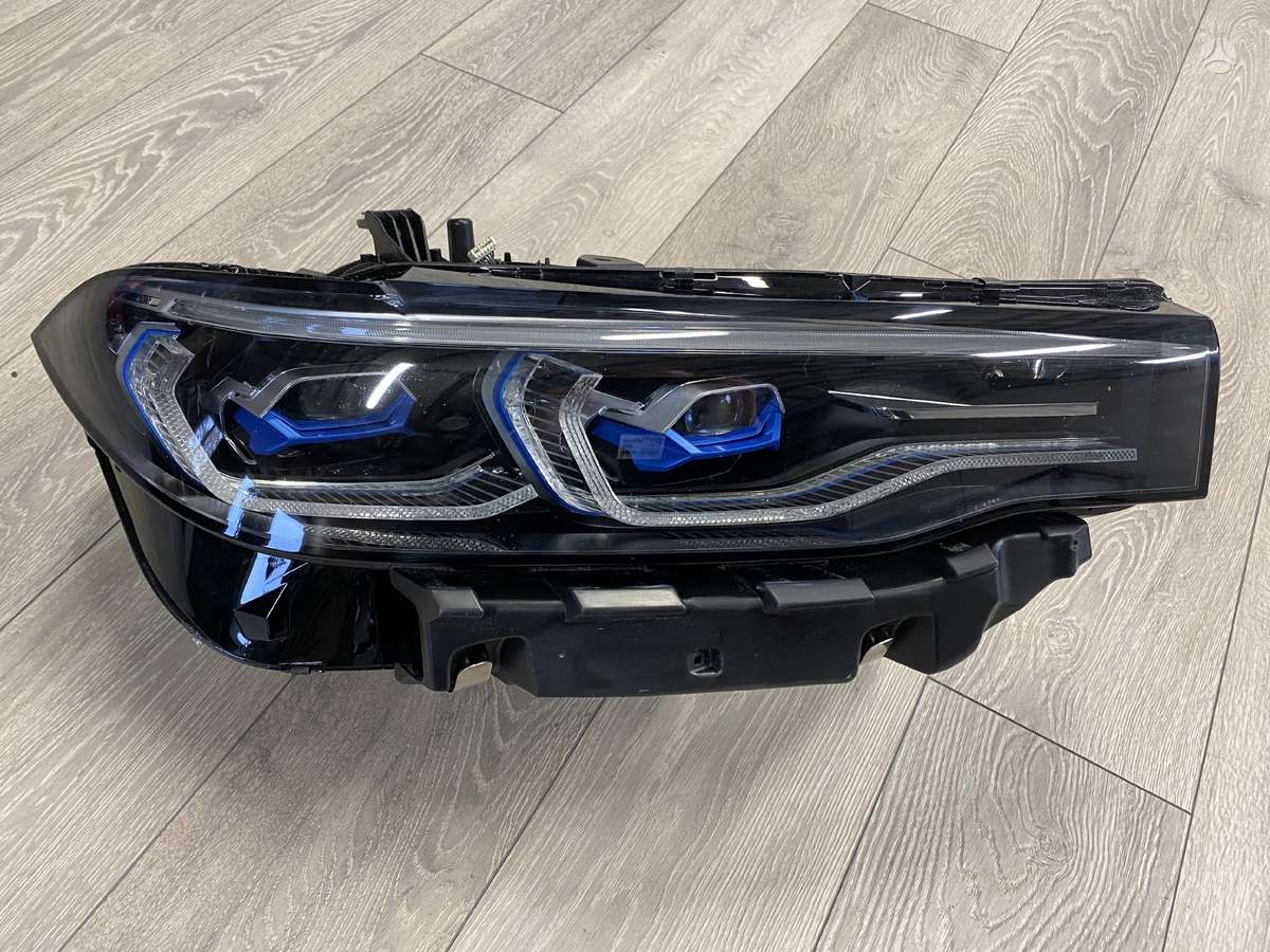 BMW X7 lights