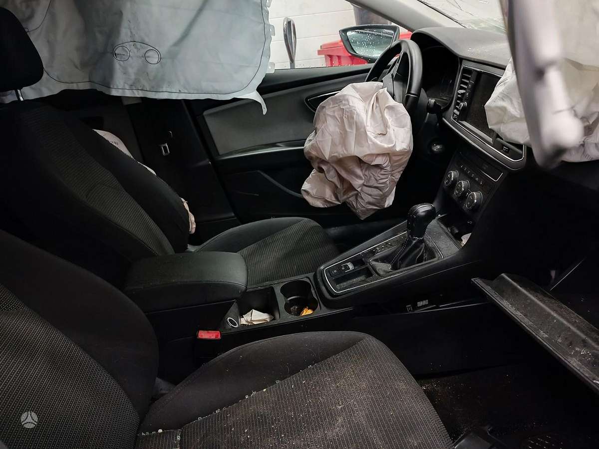Seat Leon по частям