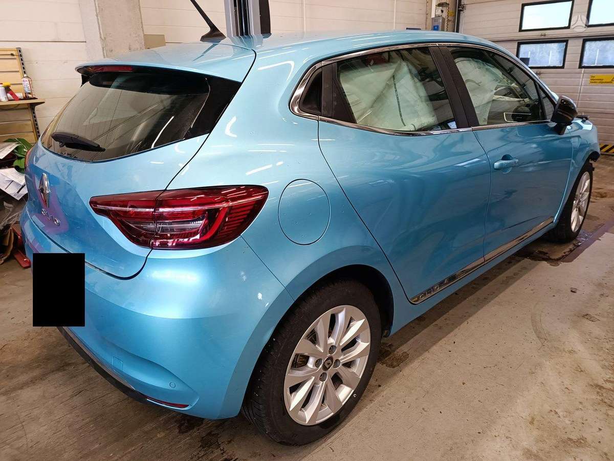 Renault Clio по частям