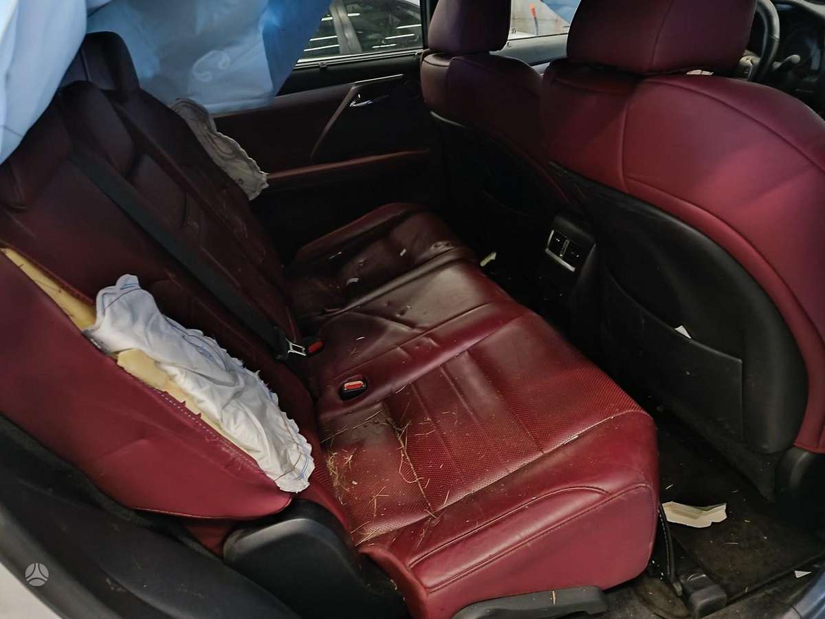 Lexus RX 450h dalimis
