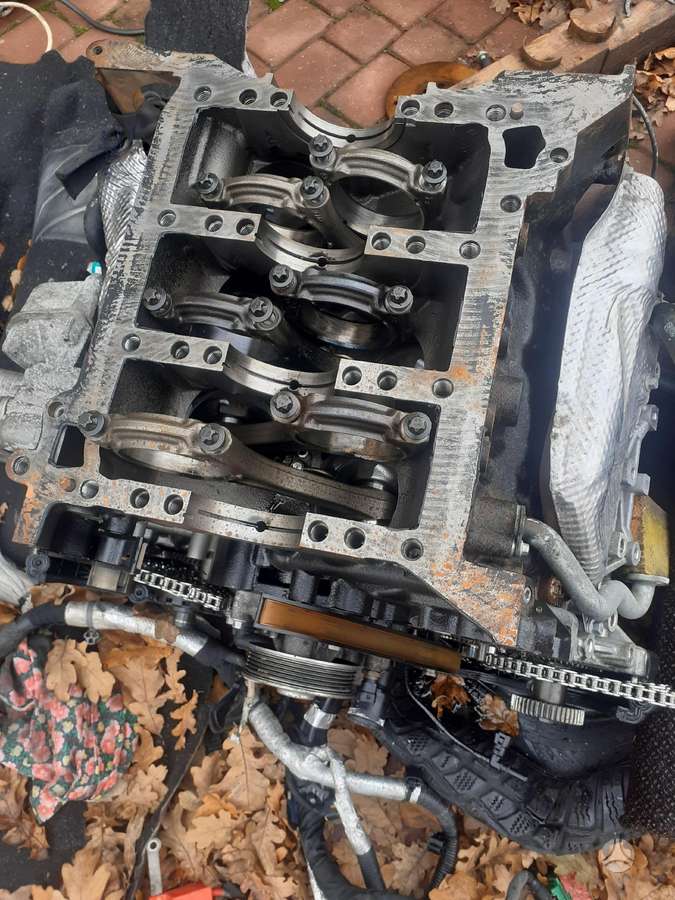 Jeep Grand Cherokee engine parts