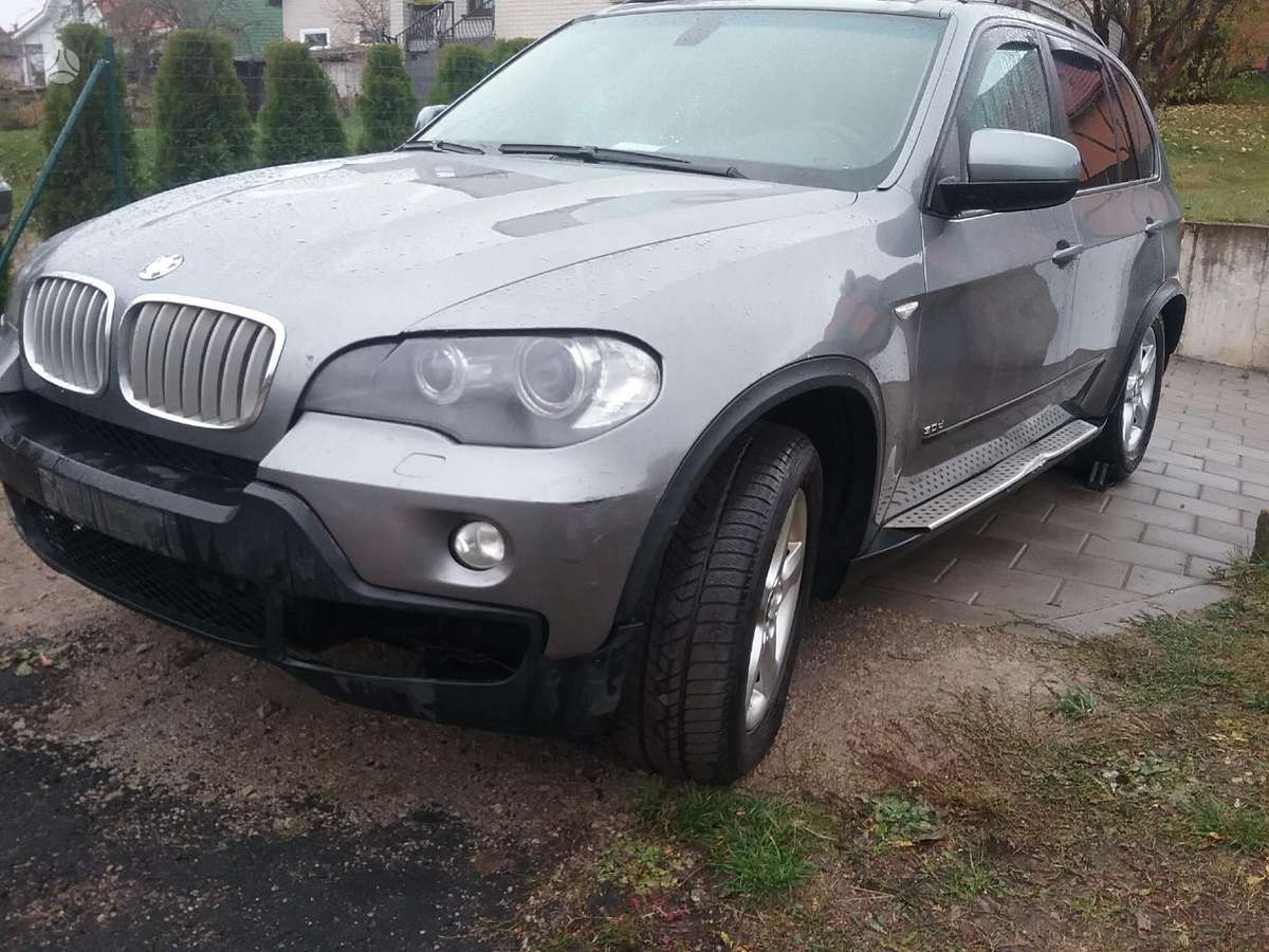 BMW X5 Dalimis