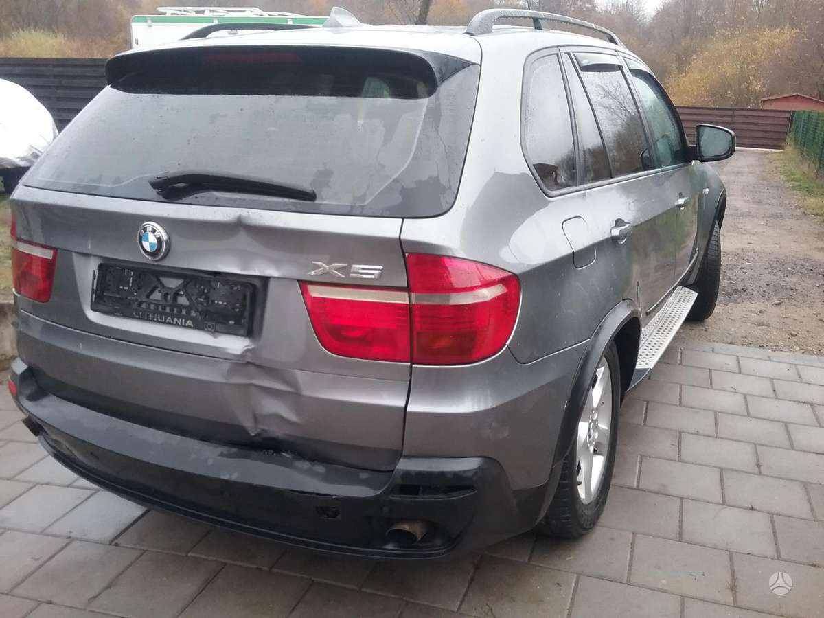 BMW X5 Dalimis
