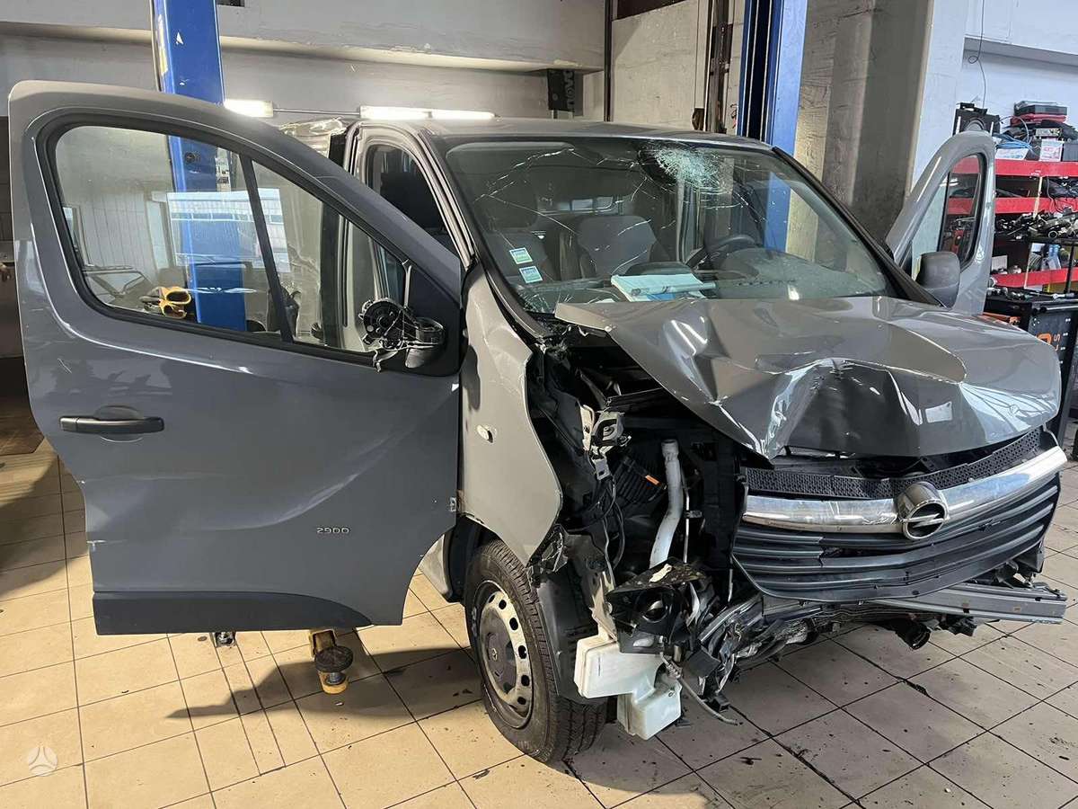 Opel VIVARO, passenger vans
