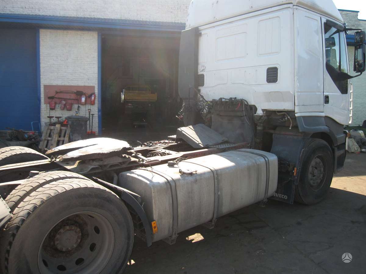 Iveco Stralis, vilcējs