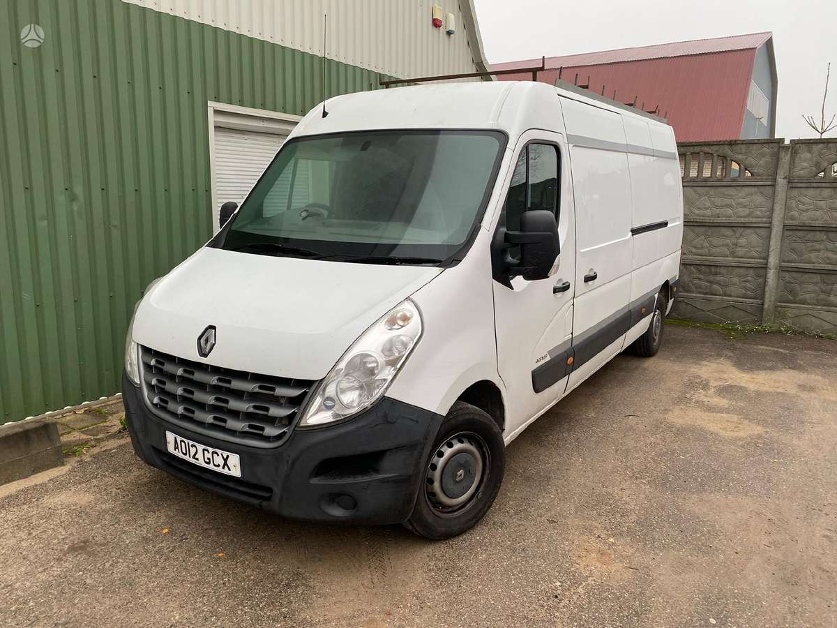 Renault Master, preču