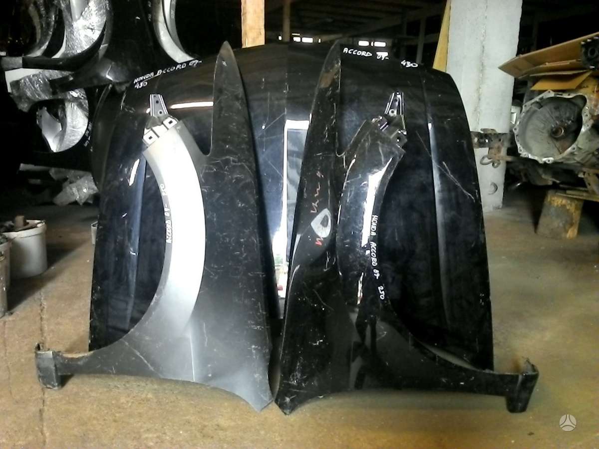 Honda Accord kėbulo dalys