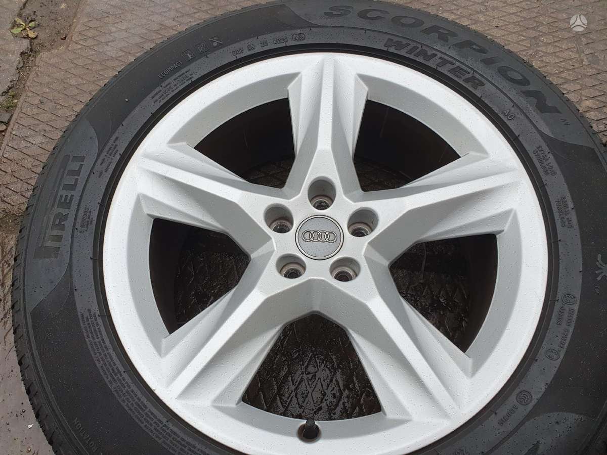 Audi Q7, light alloy, R19