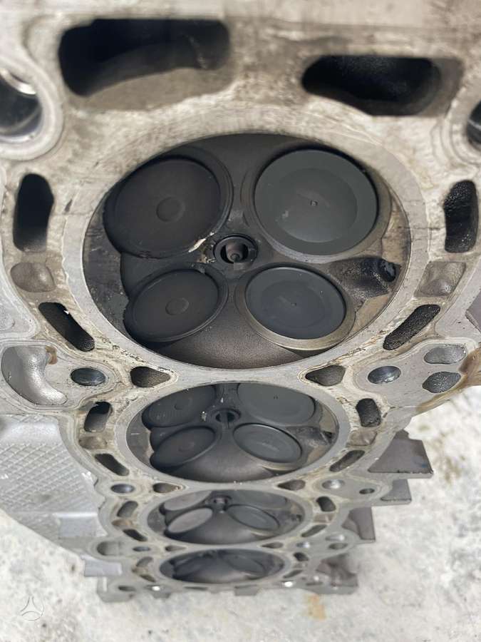 Ford Focus ST, RFCJ5E-6090-EB, cylinder head