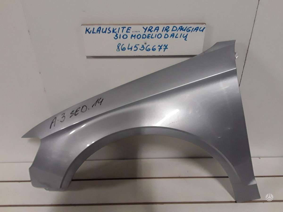 Audi A3 dalimis. Sedanas