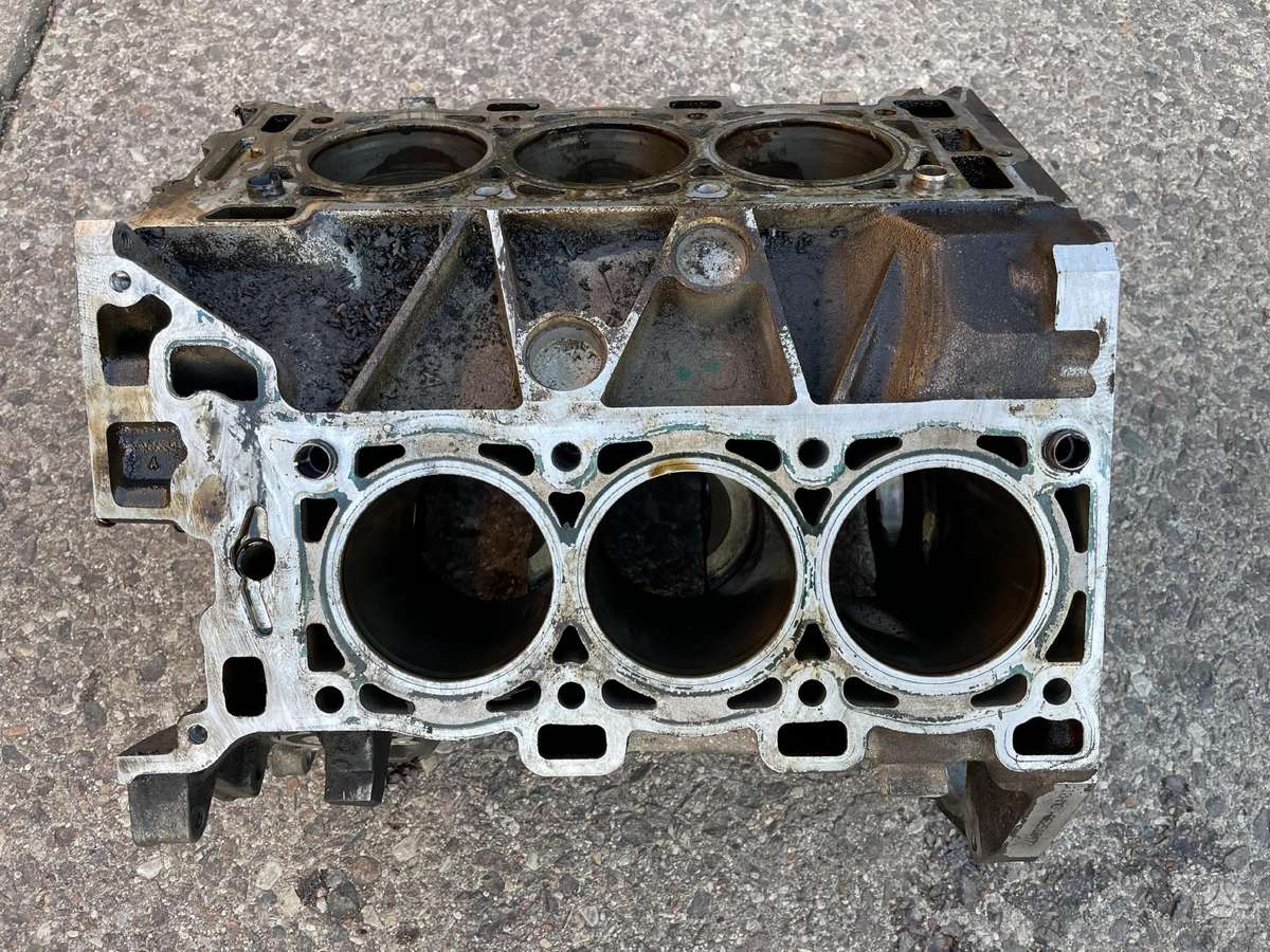 Opel Antara engine parts