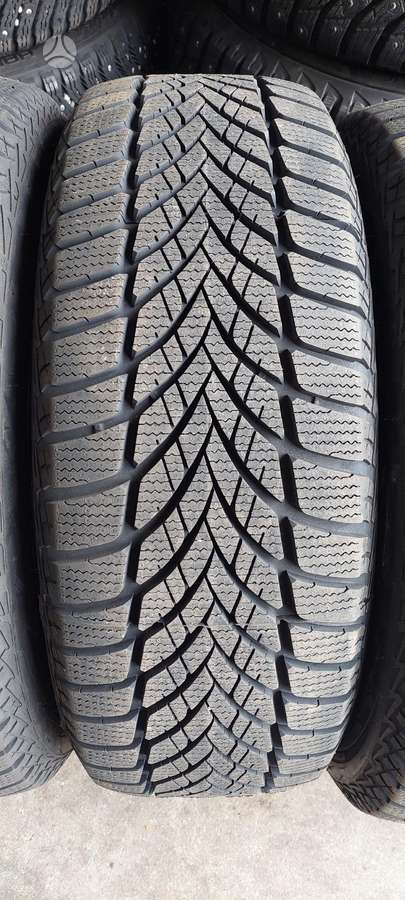 Goodyear, winter 215/55 R17