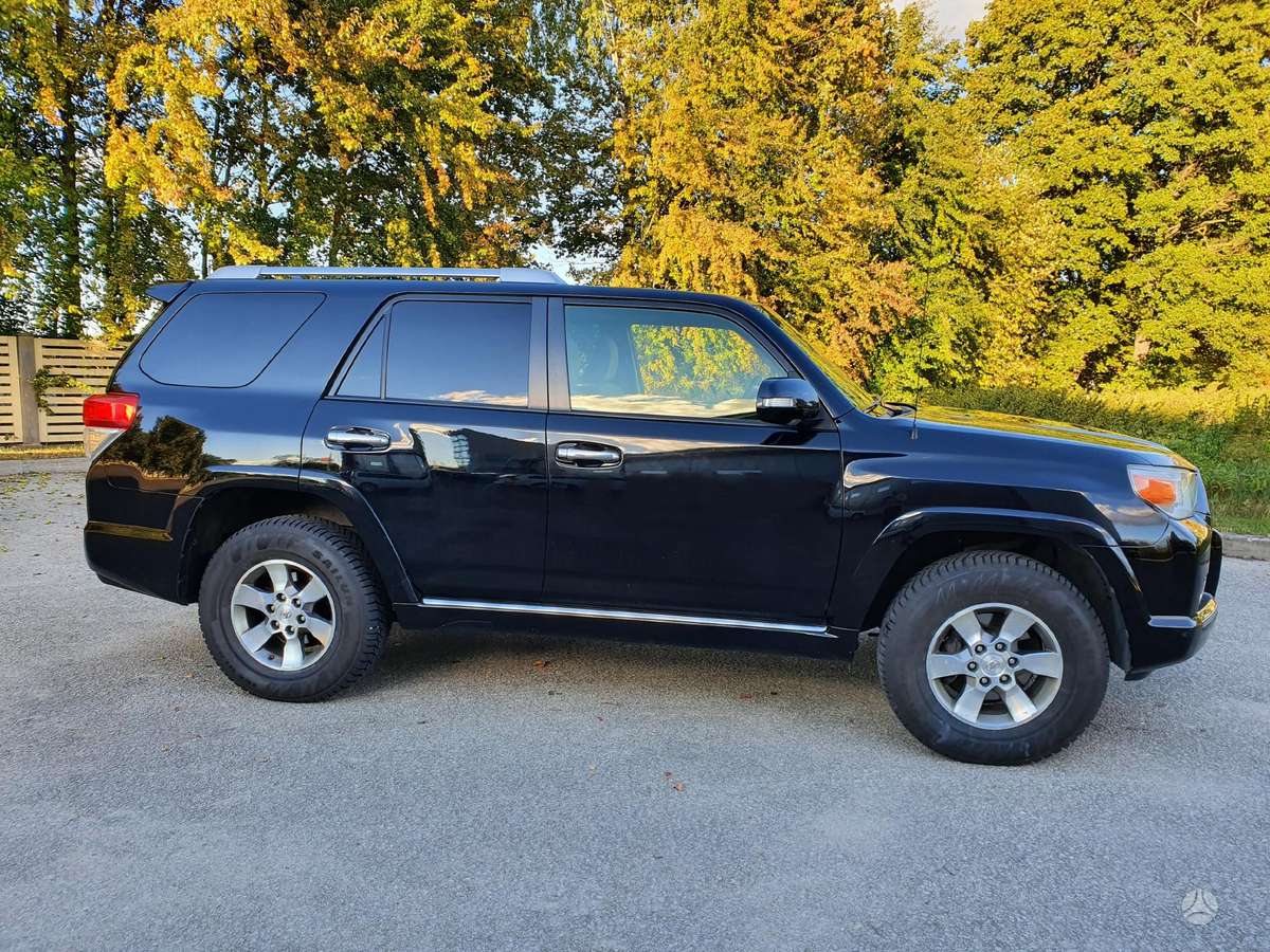 Toyota 4Runner - 1