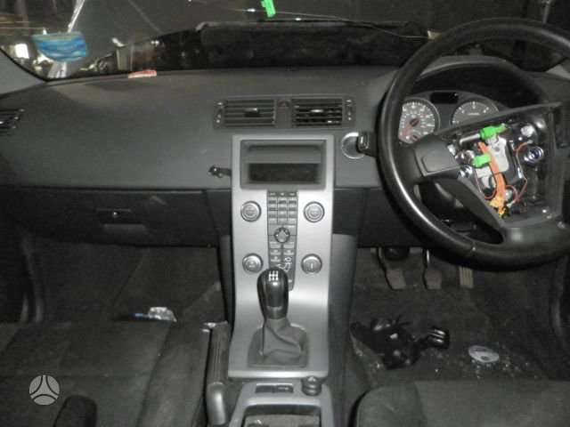 Volvo S40 Dalimis