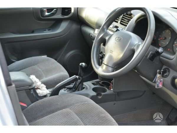 Hyundai Santa Fe 4x4 masina dalimis