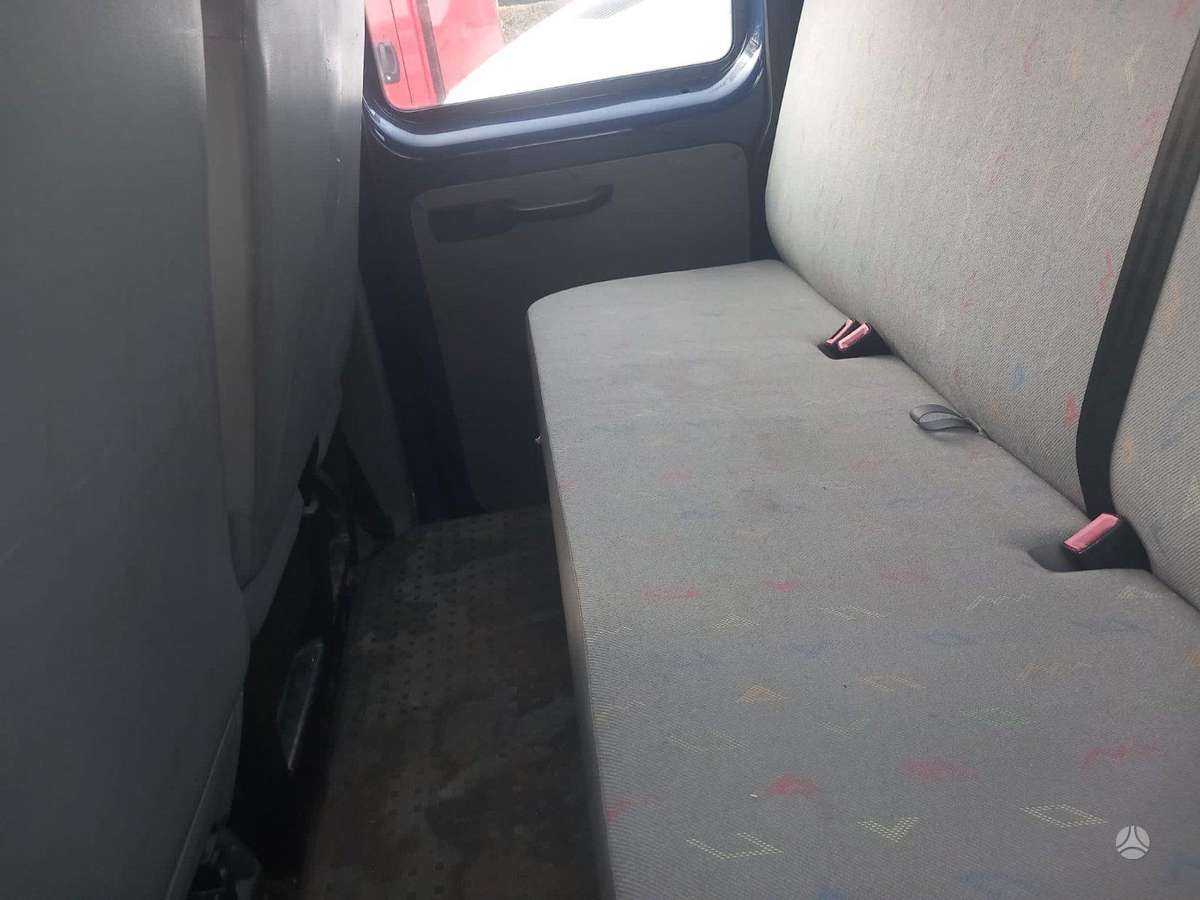 Volkswagen Transporter, cargo vans