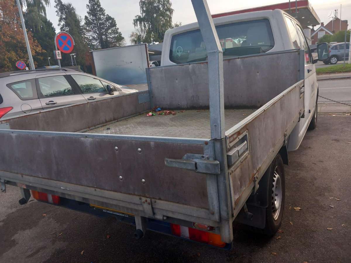 Volkswagen Transporter, preču