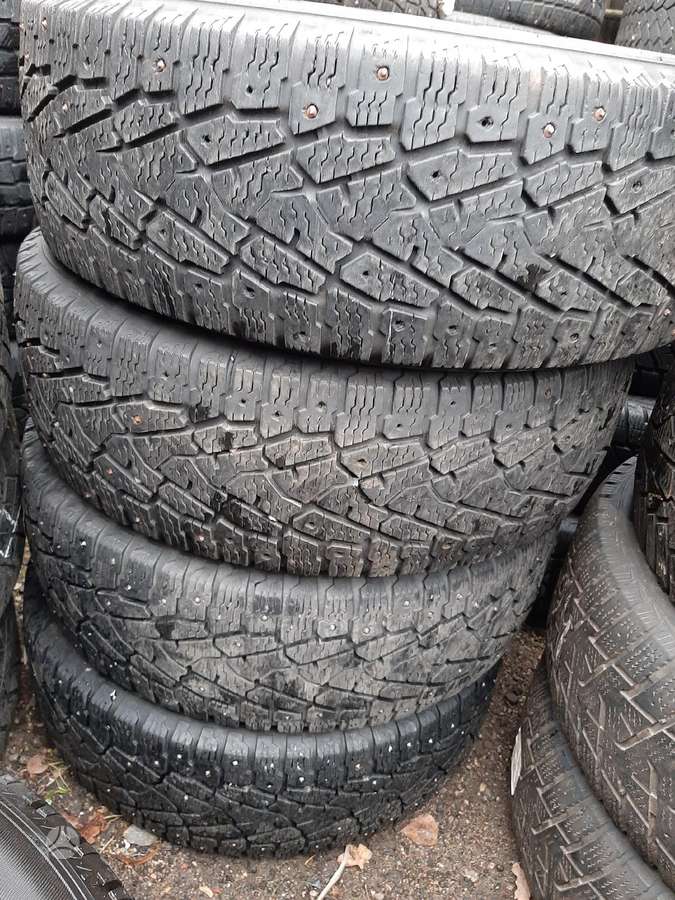 Nokian, winter 215/60 R17