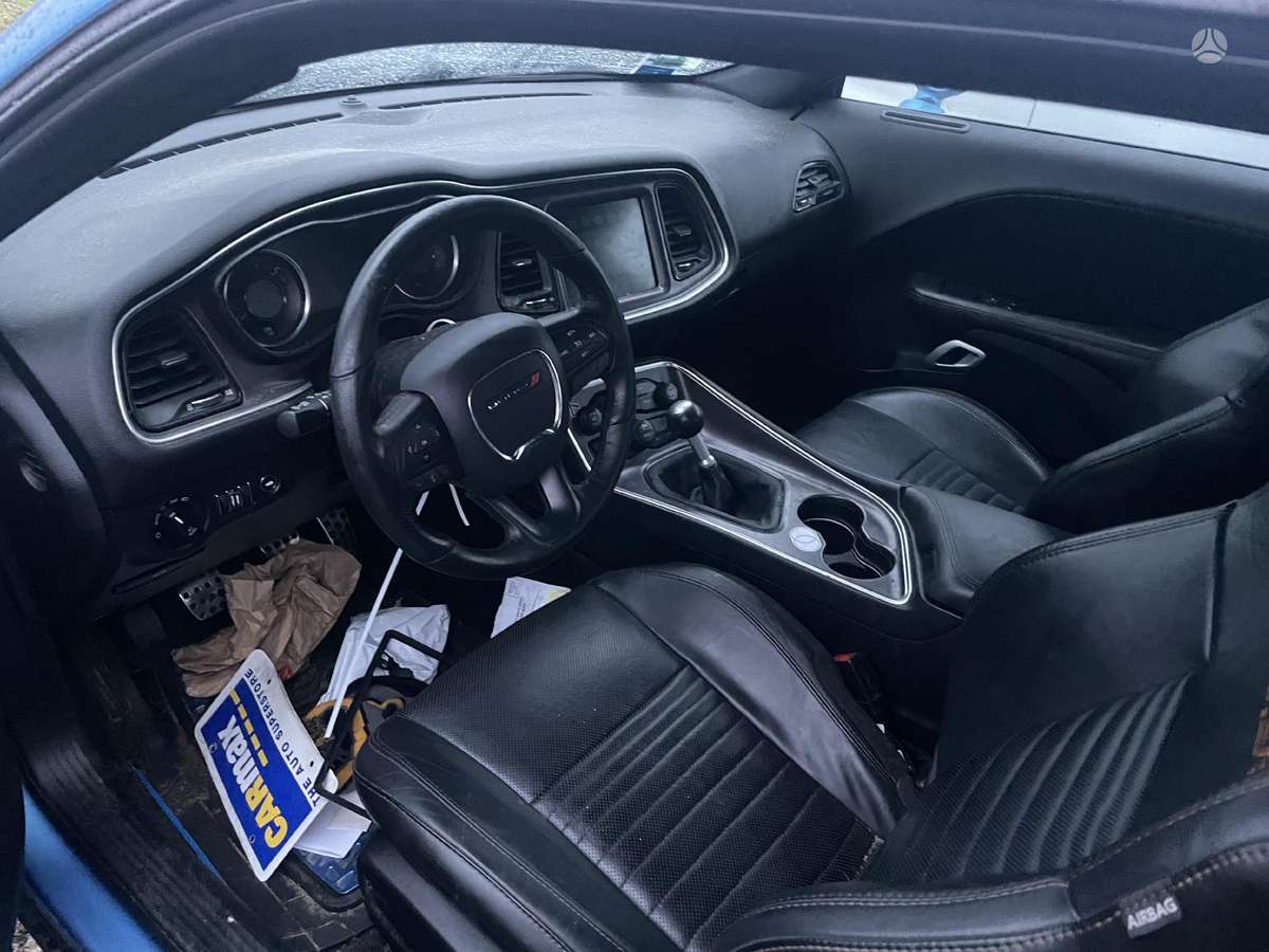 Dodge Challenger for parts