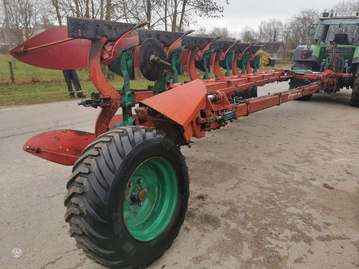 Kverneland PB 100, ploughs