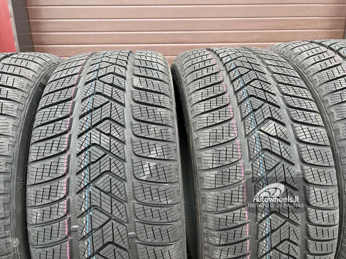 Pirelli Scorpion Winter, зимние 255/40 R21