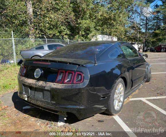 Ford Mustang rezerves daļās