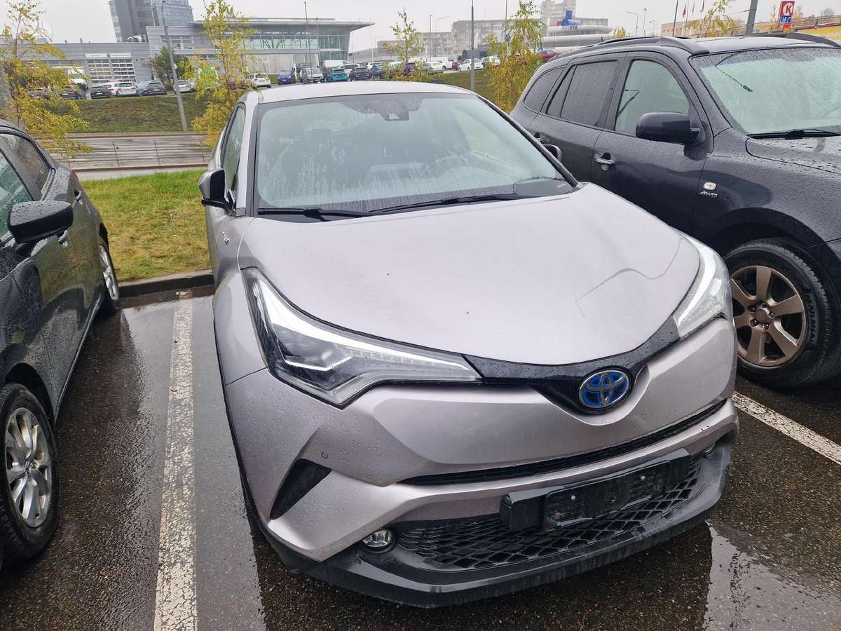 Toyota C-HR - 4