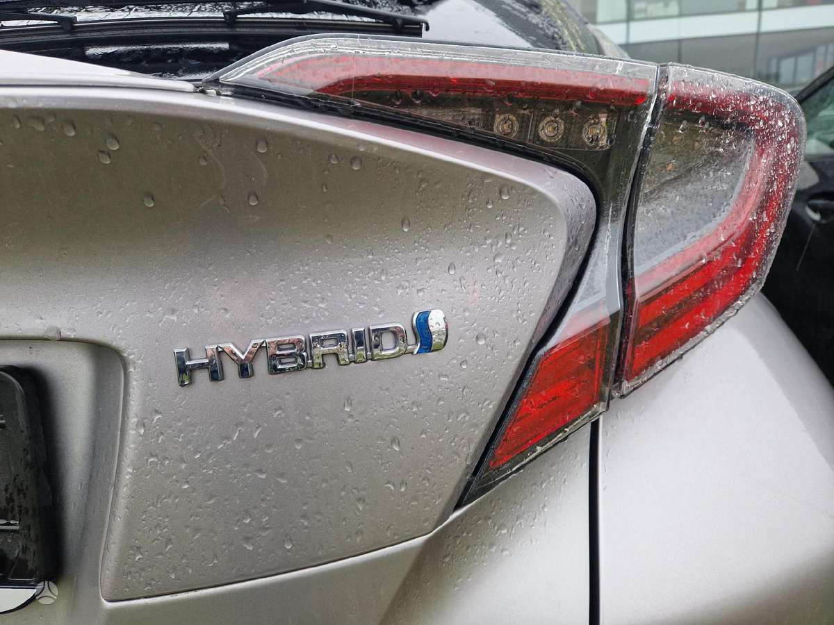 Toyota C-HR - 6