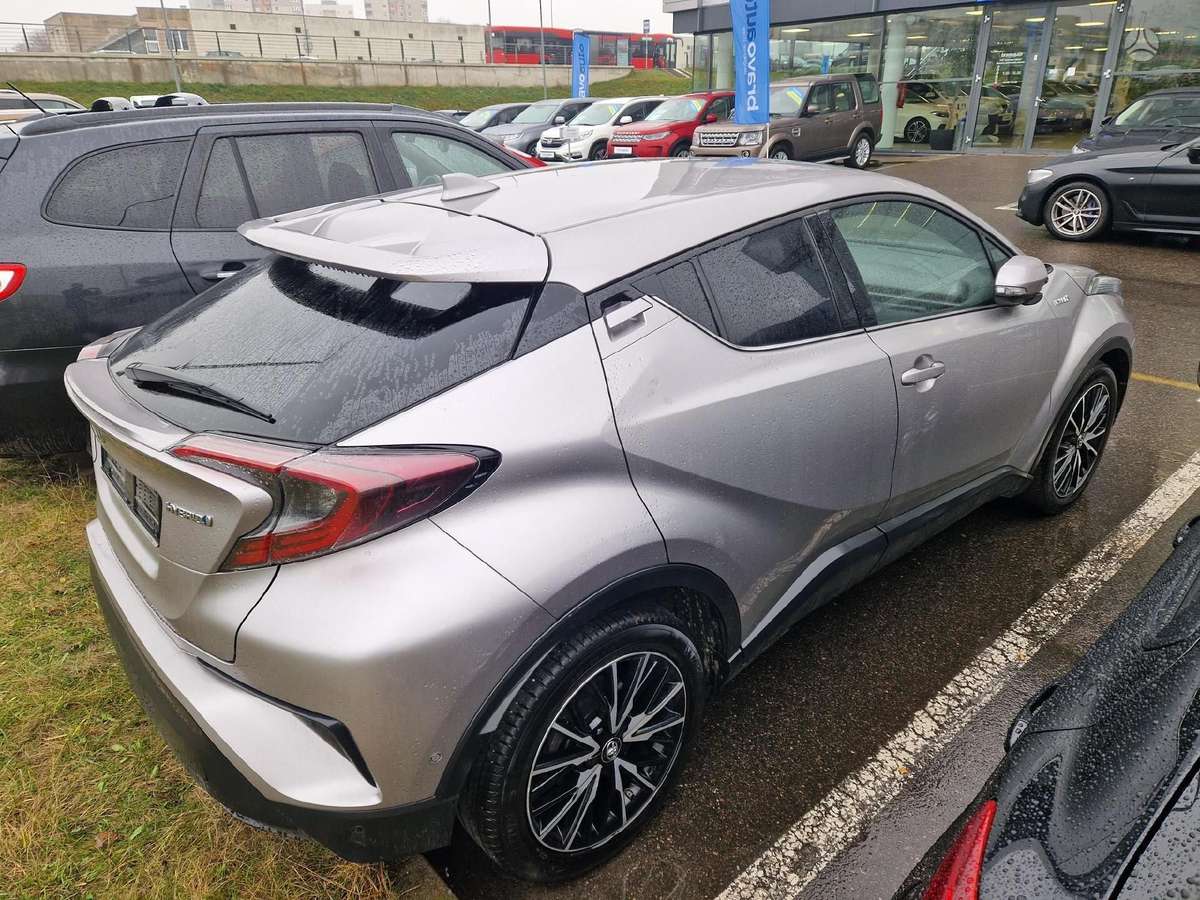 Toyota C-HR - 8