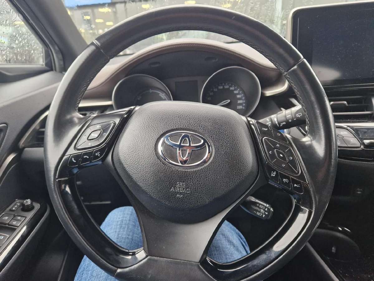 Toyota C-HR - 10