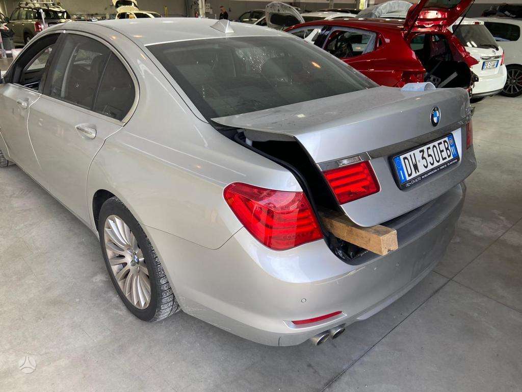 BMW 730 Rida tikra 200 000 km