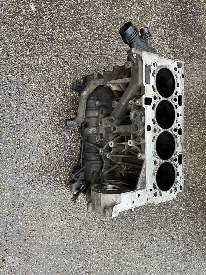 BMW X3, N47d20c n47d20a, engine block