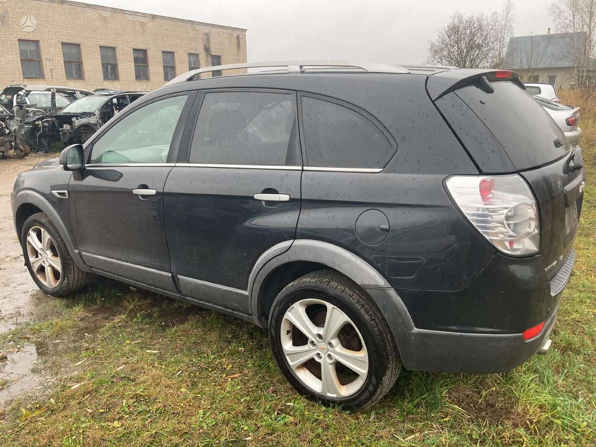 Chevrolet Captiva for parts