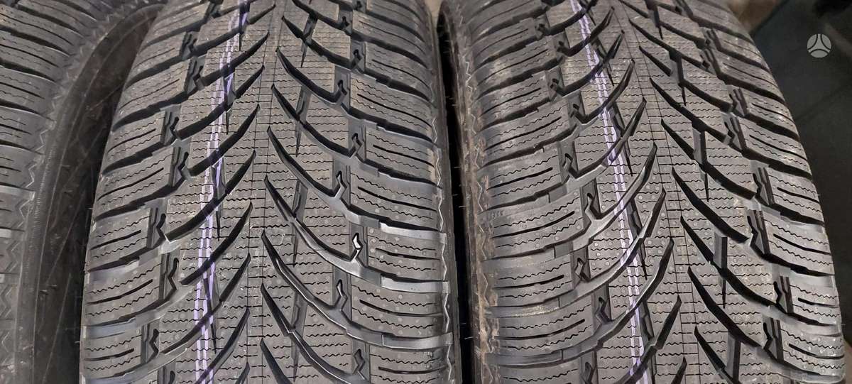 Nokian, зимние 235/65 R17