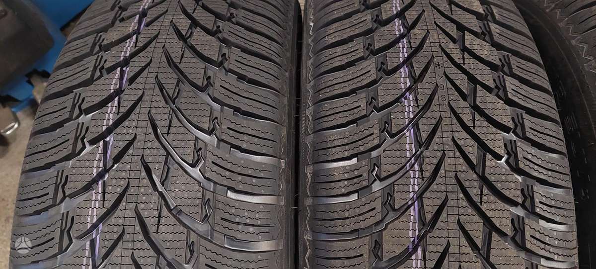 Nokian, зимние 235/65 R17