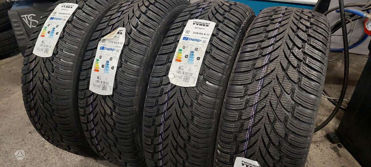 Nokian, žieminės 235/65 R17