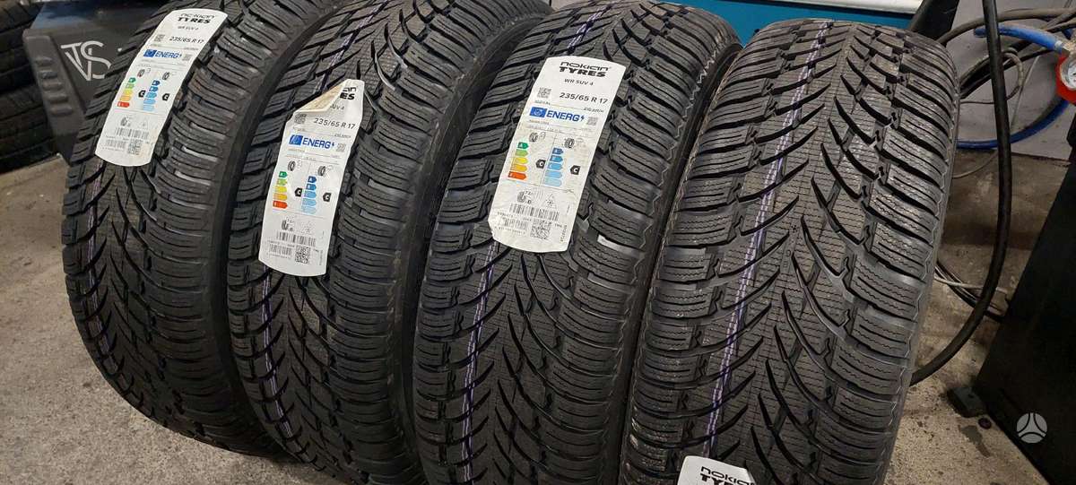 Nokian, зимние 235/65 R17