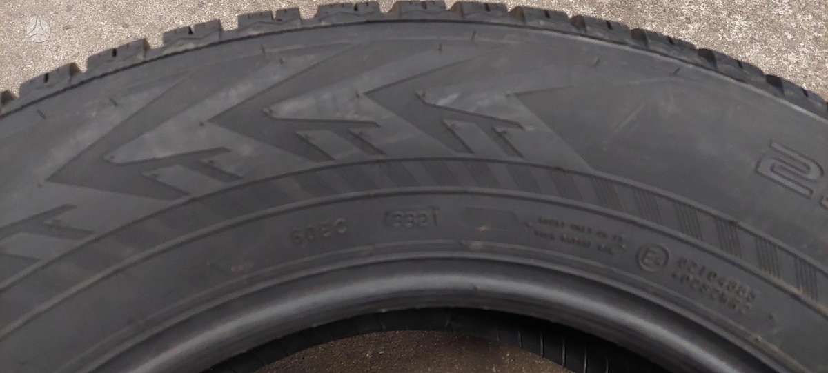 Nokian, winter 235/65 R17