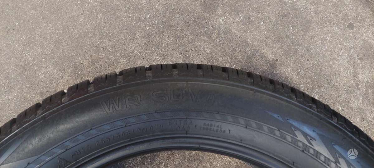 Nokian, žieminės 255/50 R19