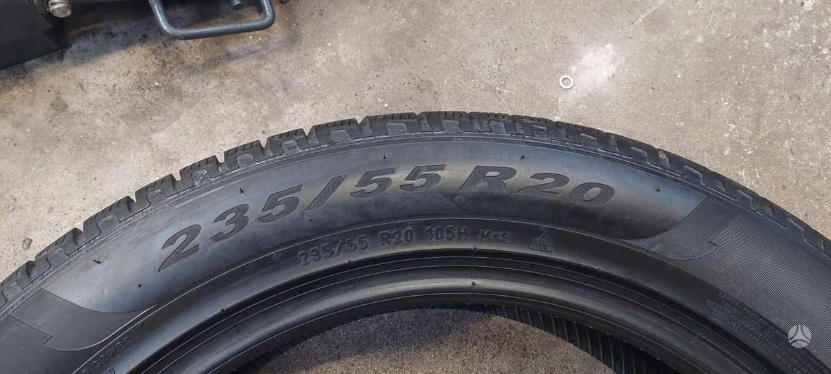Pirelli, зимние 235/55 R20
