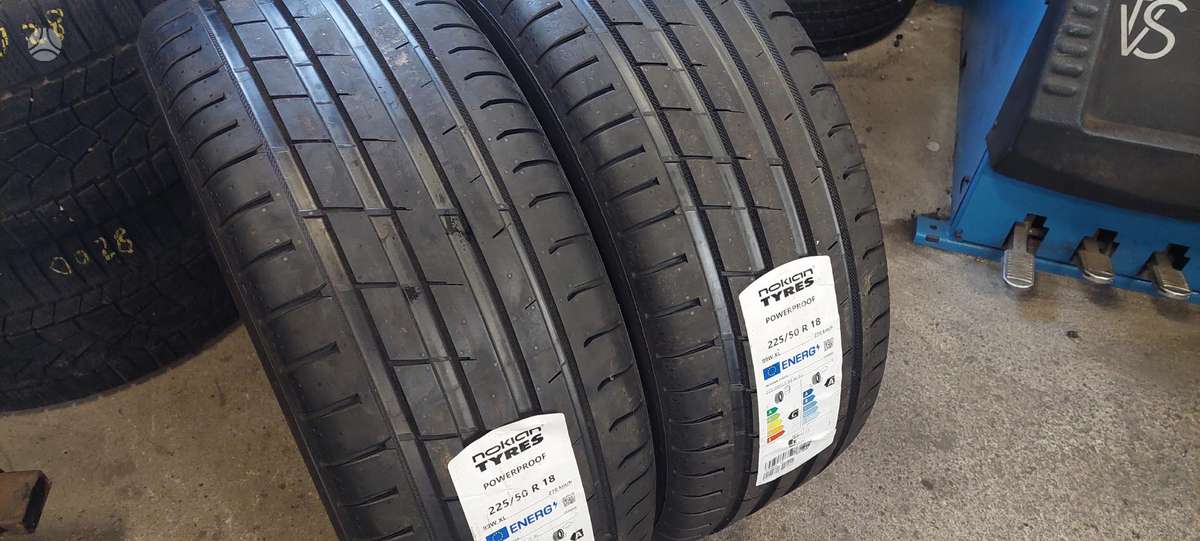 Nokian, vasarinės 225/50 R18