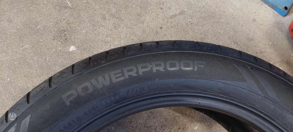 Nokian, vasarinės 225/50 R18