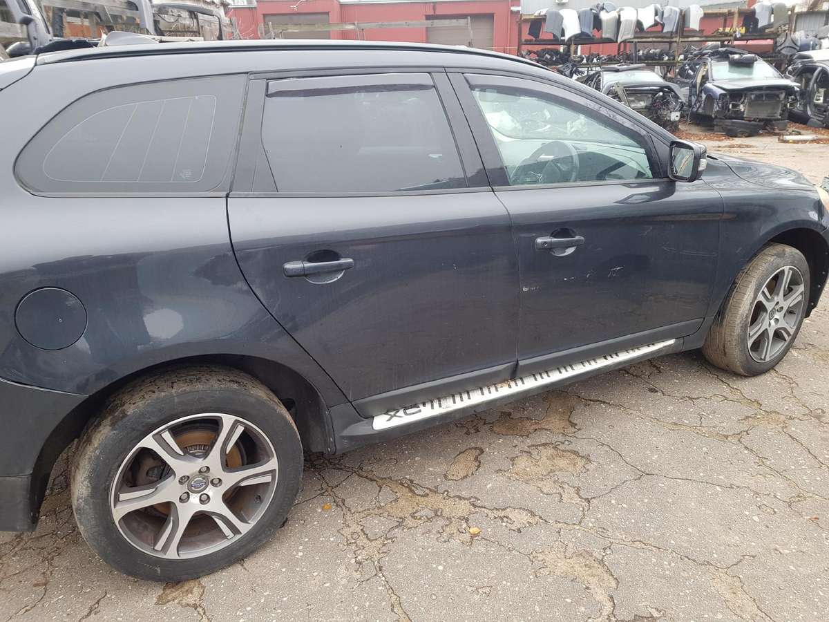 Volvo XC60 Visos volvo dalys