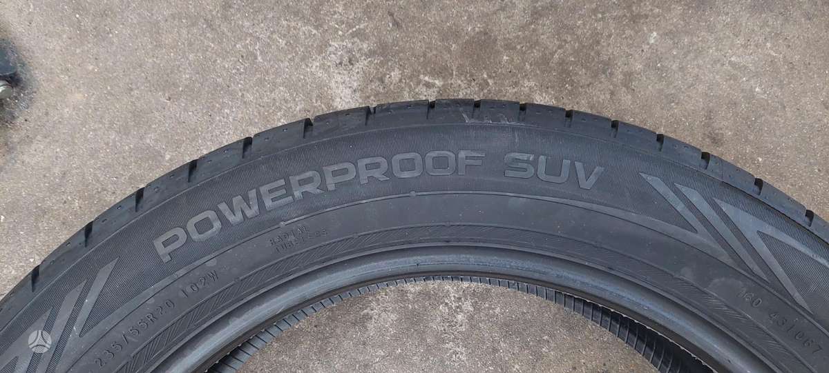 Nokian, vasarinės 235/55 R20