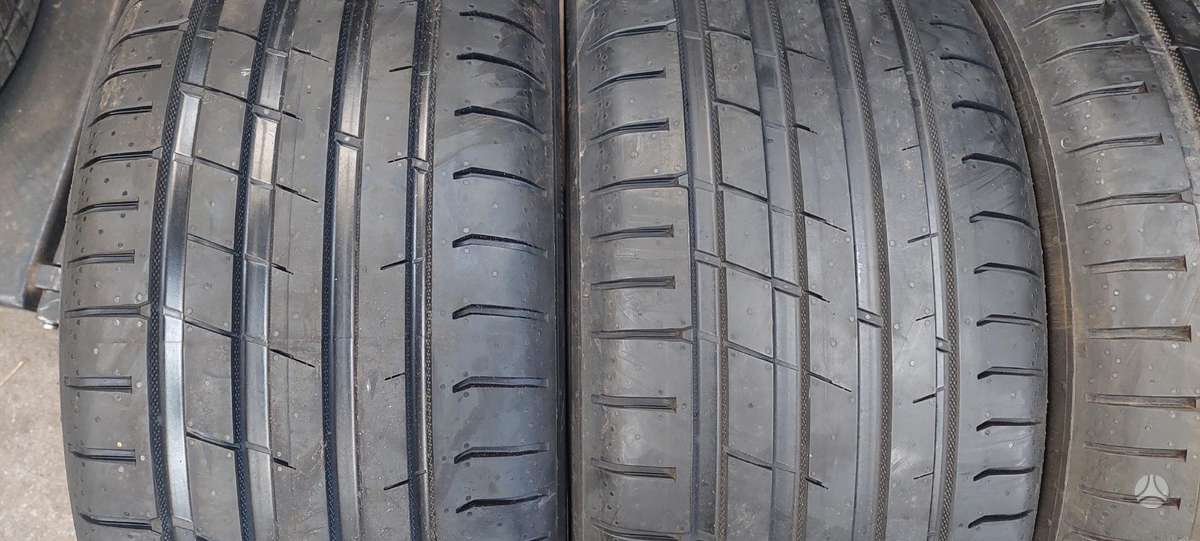 Nokian, vasarinės 235/40 R19