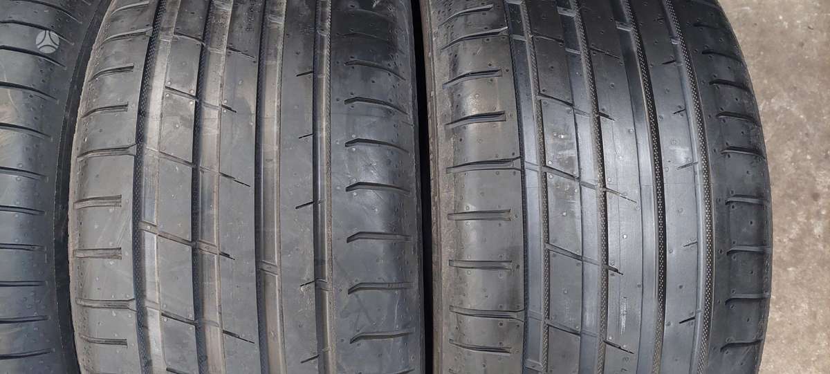 Nokian, vasarinės 235/40 R19