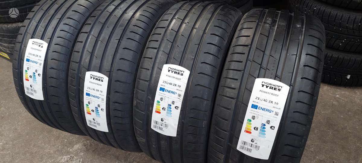 Nokian, летние 235/40 R19