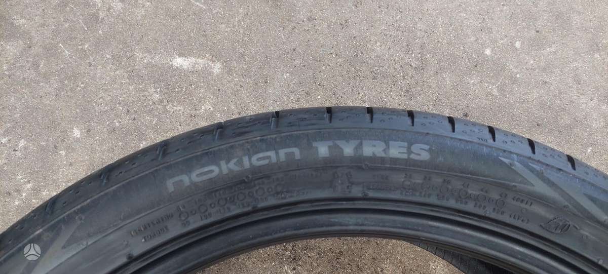 Nokian, summer 235/40 R19