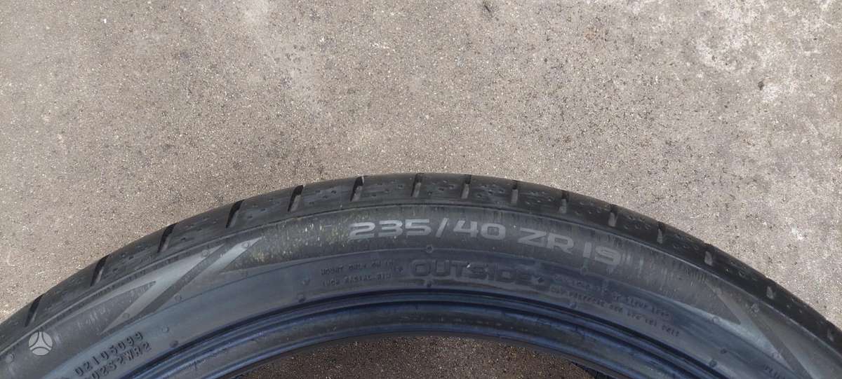 Nokian, vasarinės 235/40 R19