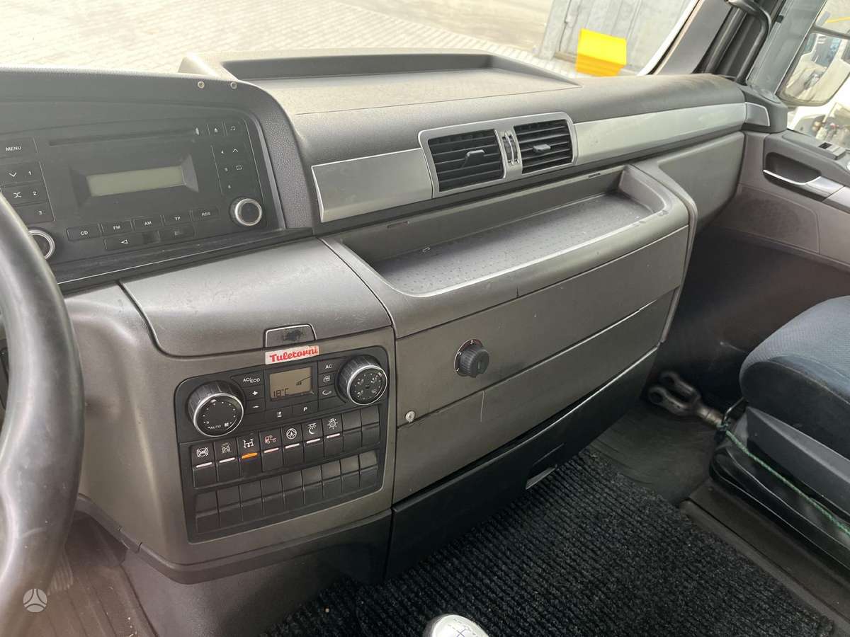 MAN TGX18.360 MANUAL, single sleeper